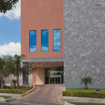 Best Western Plus Nuevo Laredo Inn & Suites Zewnętrze zdjęcie